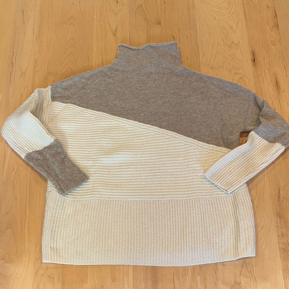 French Connection Gray and Cream Cowl Neck Sweater size small